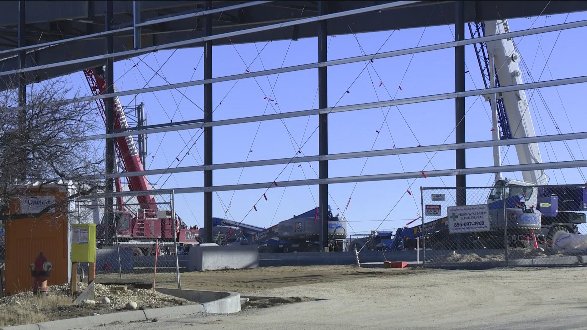 Big D Builders resumes construction of site of fatal hangar collapse ...