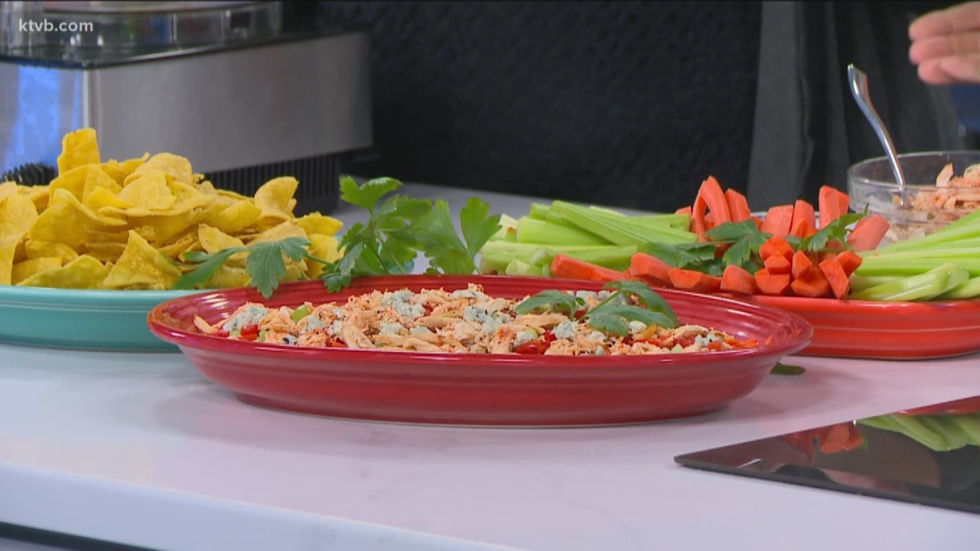 Chef Lori Renn shows us a light and healthy recipe to enjoy on Game Day.