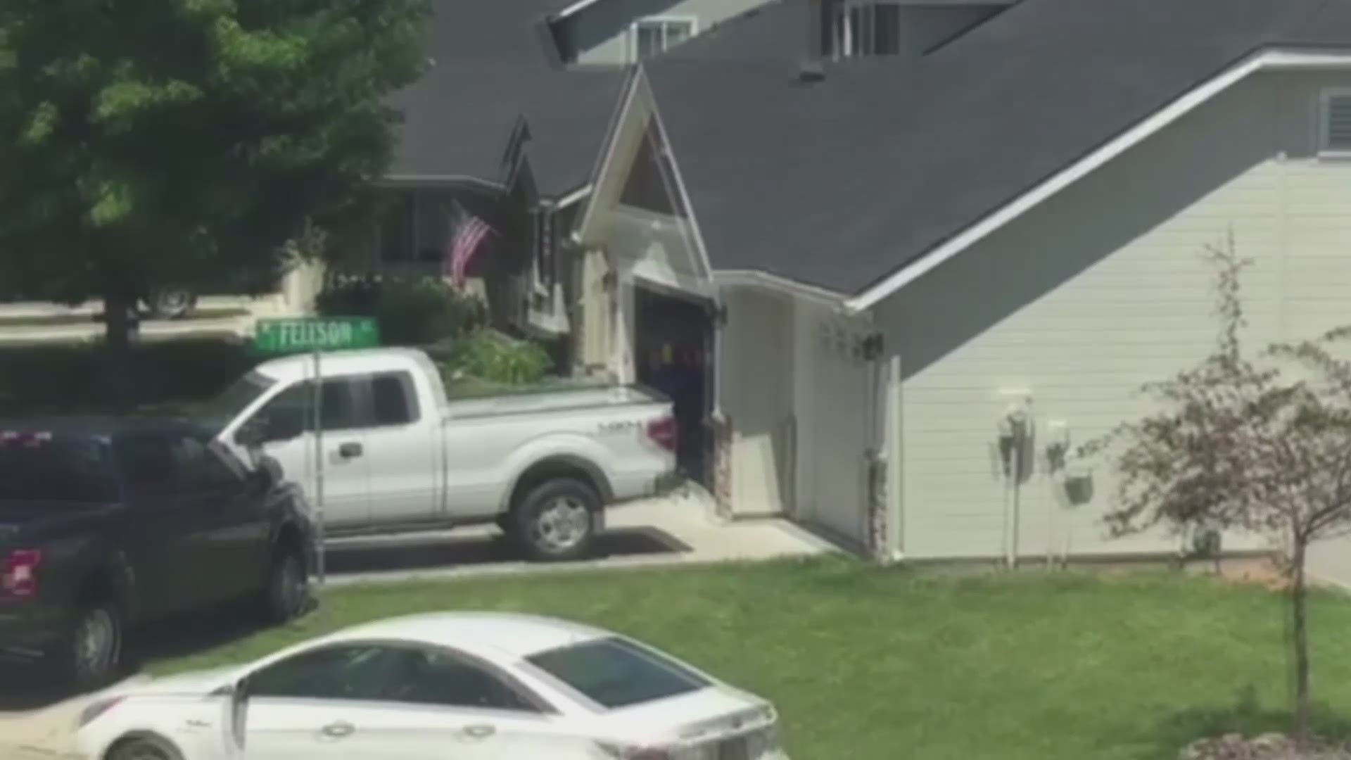 A neighbor captured video of deputies arresting a man who ran broke into the garage of a Kuna home.