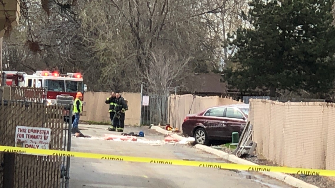 Car crashes into building, west Boise mall evacuated due to gas leak