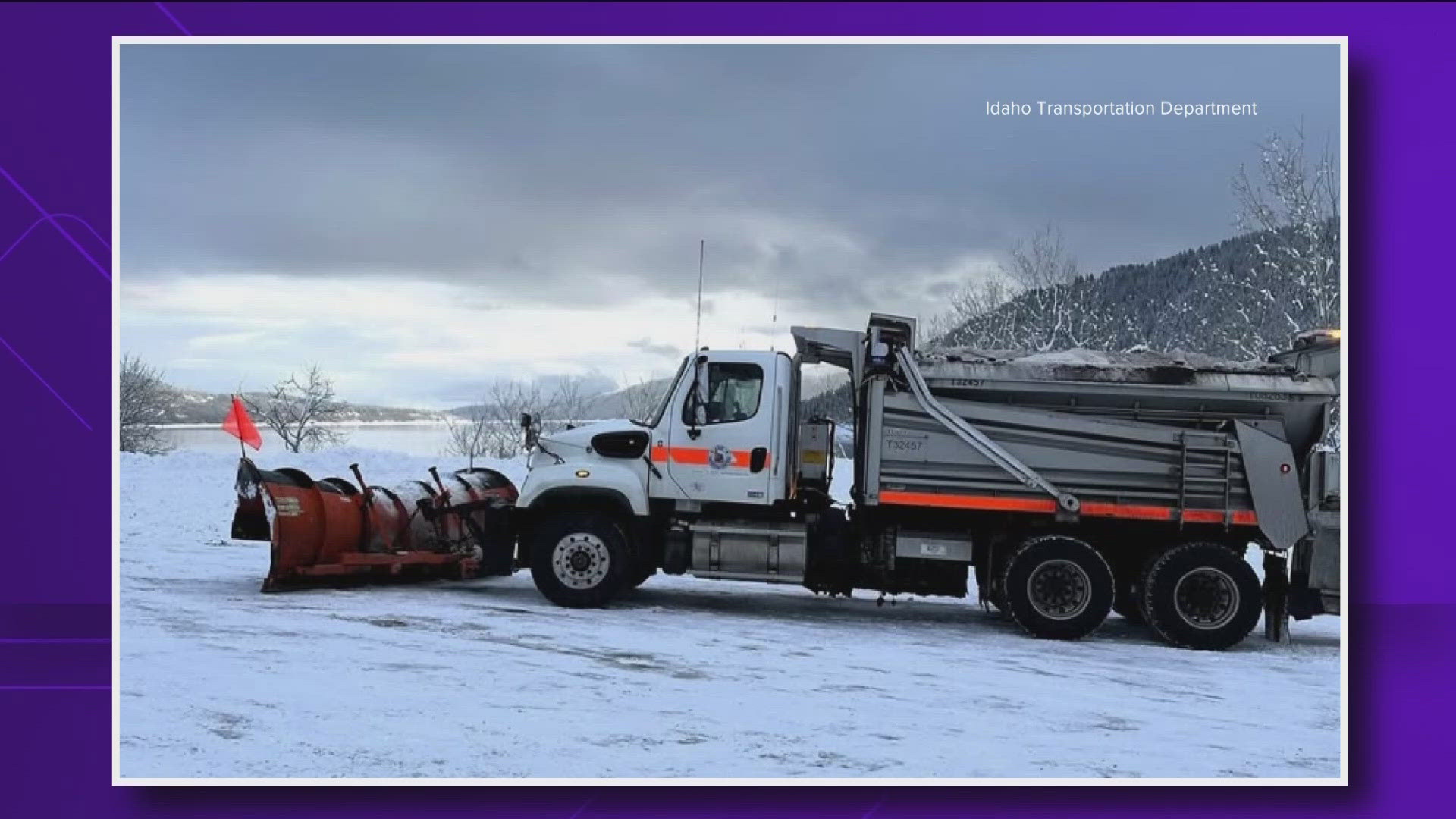 The Twin Falls County Sheriff's Office reports that the first snowplow crash of the winter happened early Sunday morning on U.S. Highway 93.
