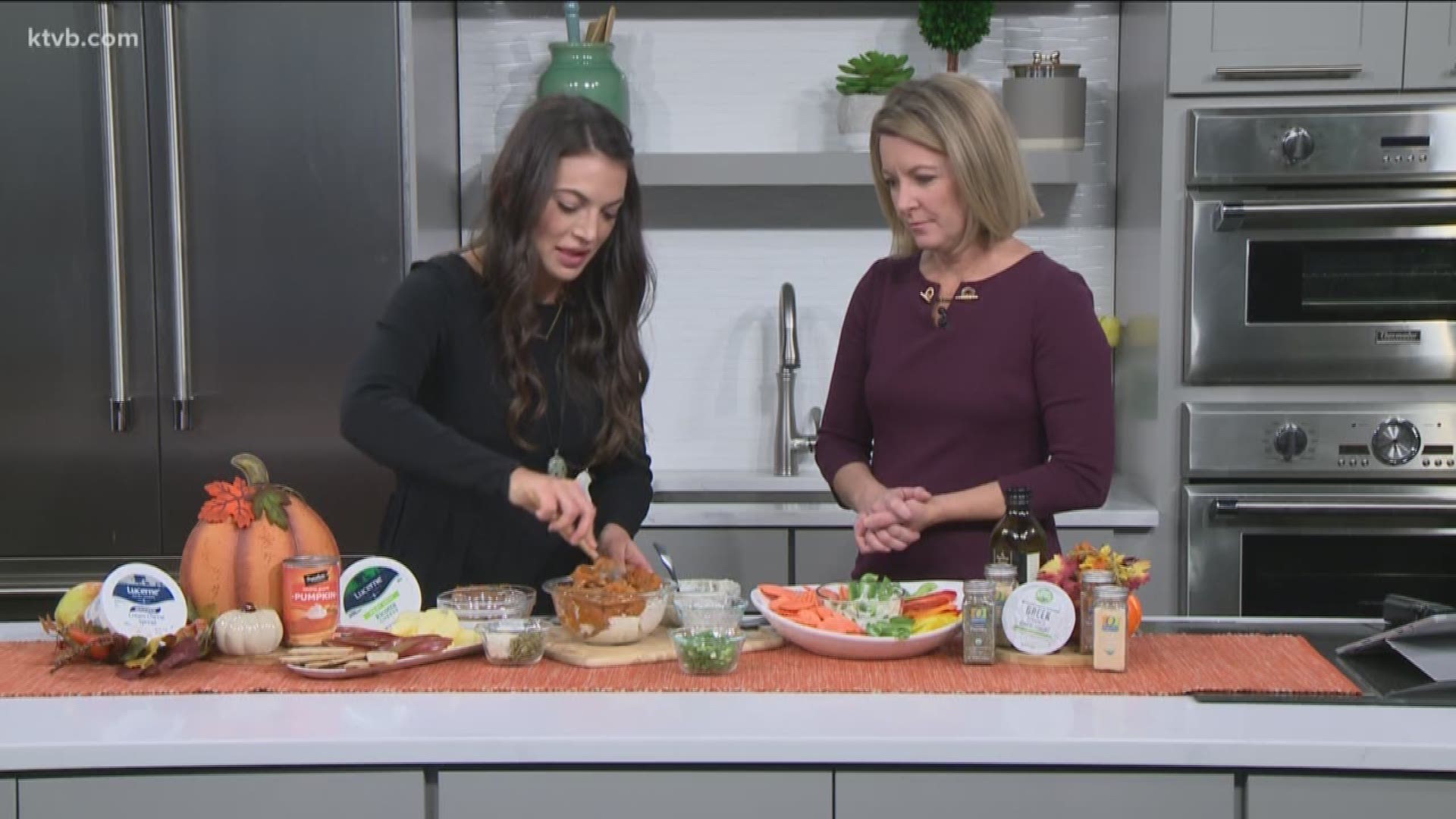 Dietitian Molly Tevis shows us some quick dips with nutritious ingredients.