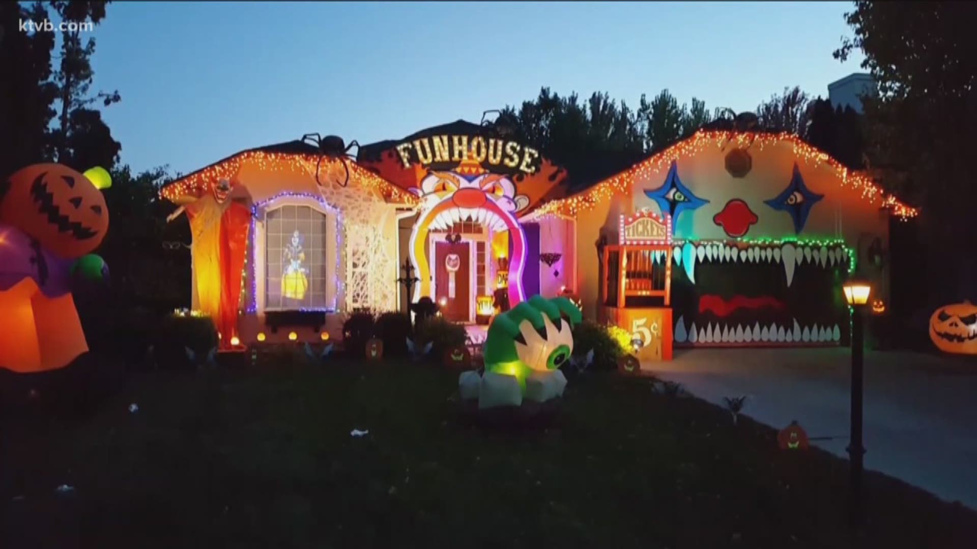 These homes in Eagle, Boise and Meridian have gone all out for Halloween this year.