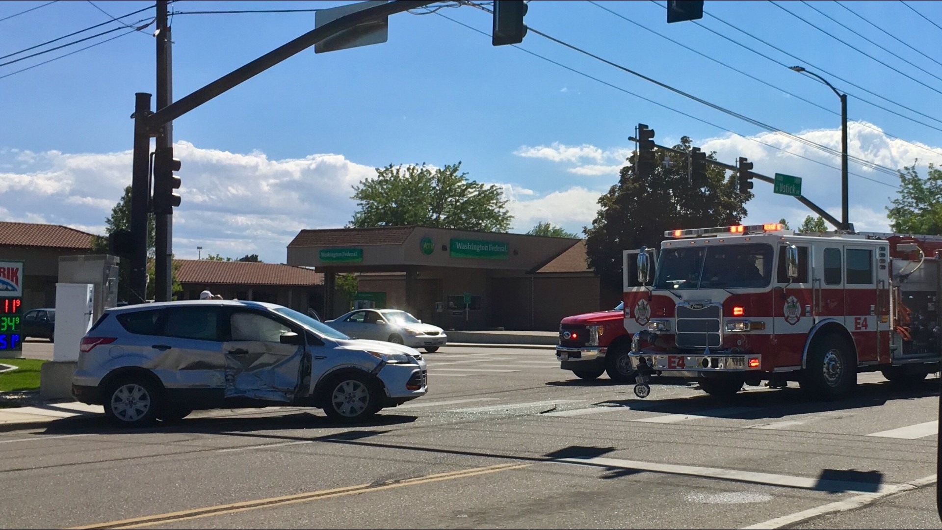 No injuries reported after collision between Boise fire truck, SUV