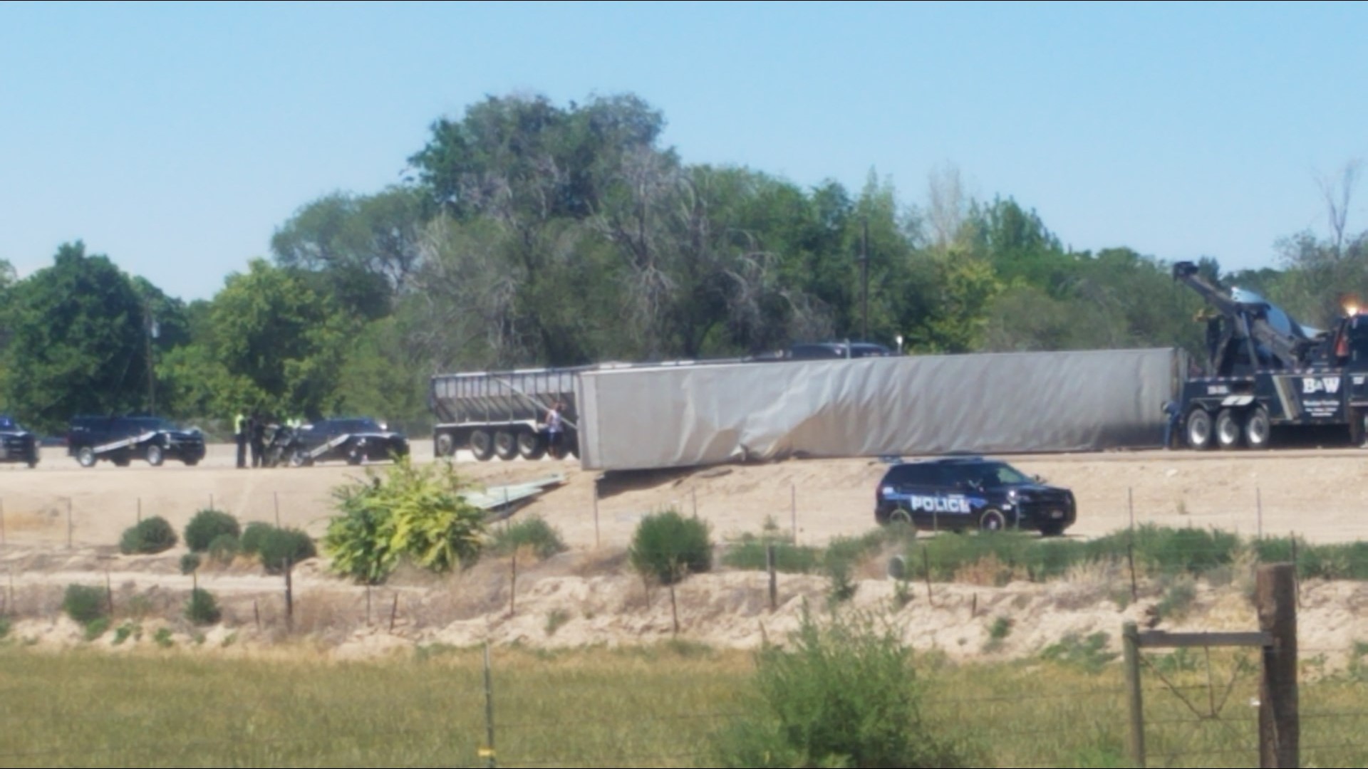 I84 reopens in Caldwell after crash between semi, motorhome