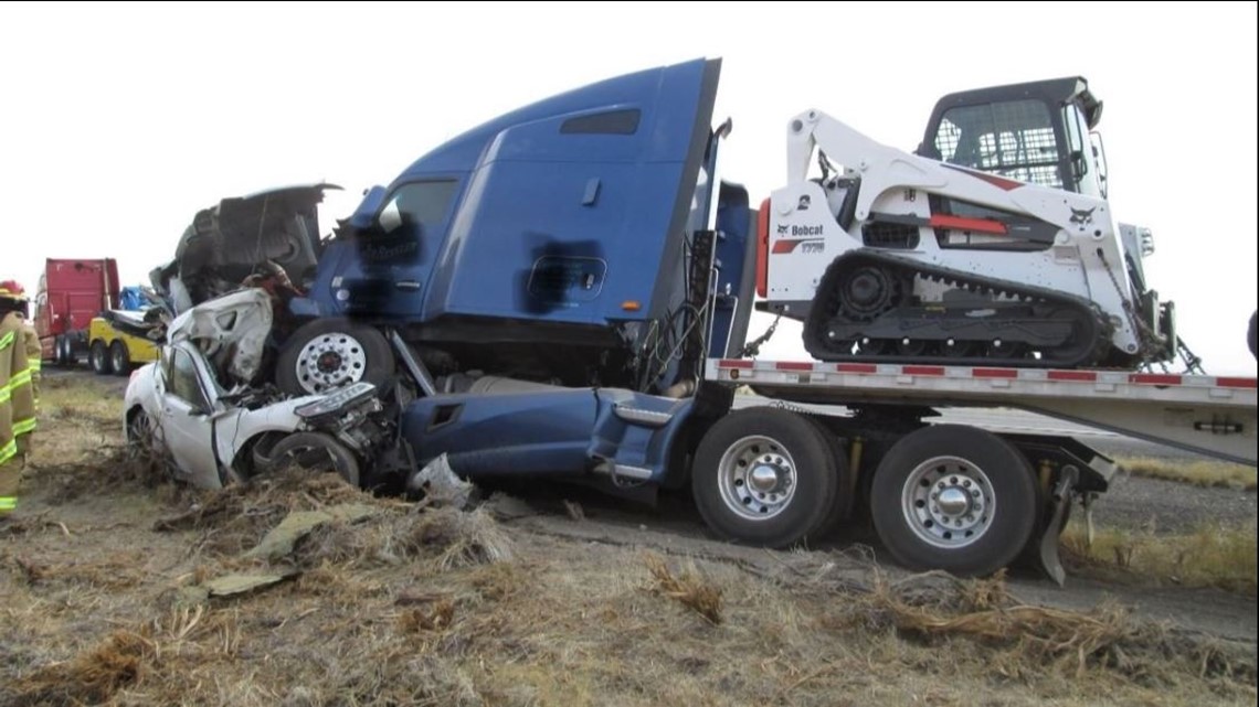 Twin Falls man killed in headon crash with semi truck