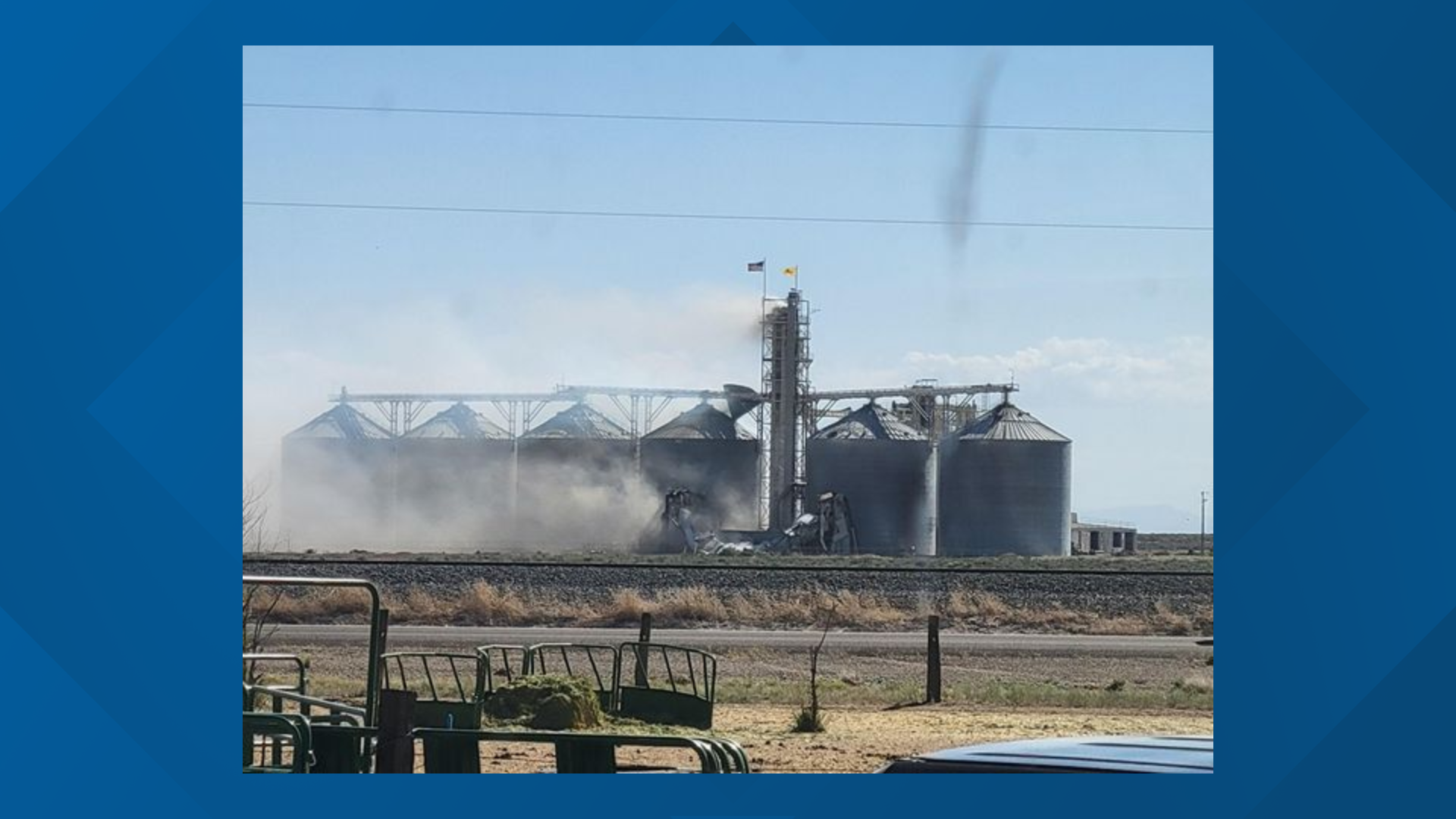 1 hurt in explosion at Elmore County grain facility