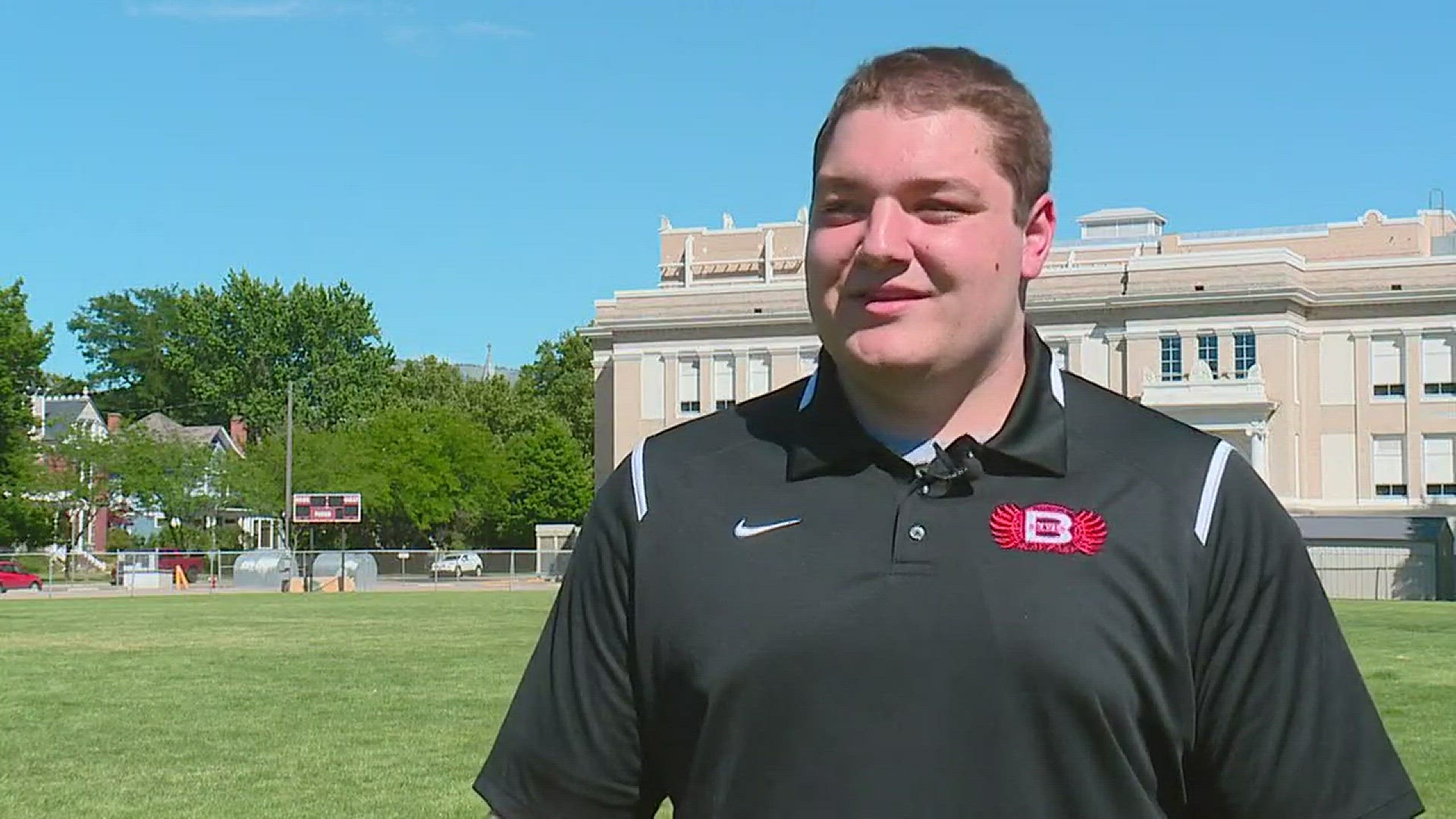 Val Daltoso, who walked on to the Oregon football team last fall, received a full ride scholarship to Cal Berkley and will redshirt this fall.