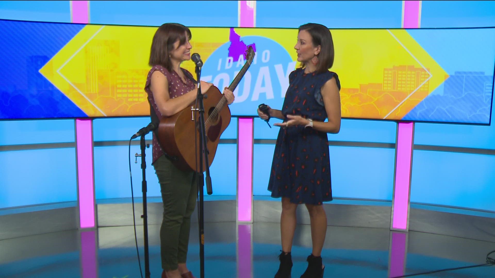 Chelsea Smith from Cactus Moon gives us an acoustic performance in studio, a preview to the Flipside Fest this weekend!