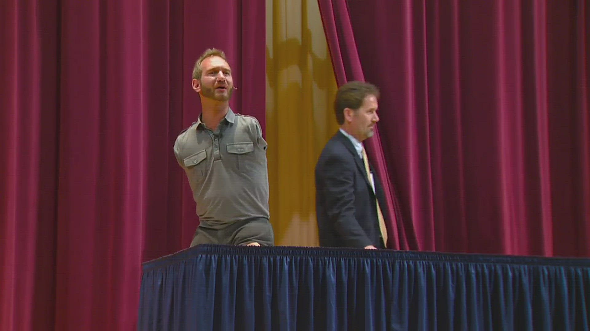 RAW VIDEO: Nick Vujicic, Life Without Limbs