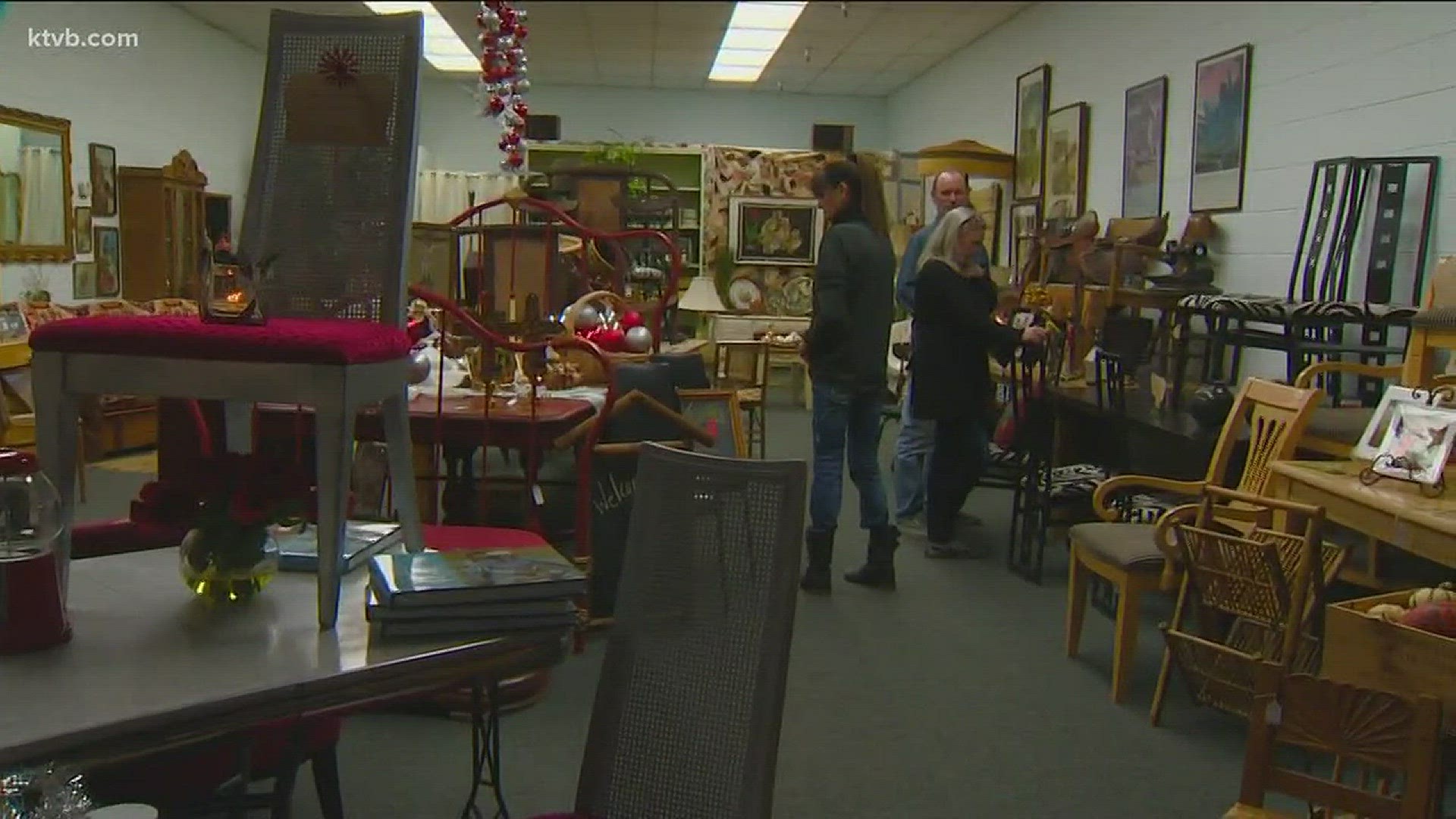 Hollywood film star Steve McQueen's widow has opened up a store in Boise where she's selling some of his belongings.
