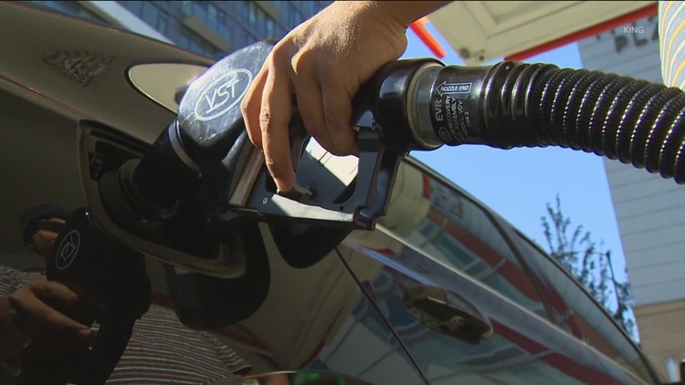 GasBuddy: PNW gas prices rise, national average falls