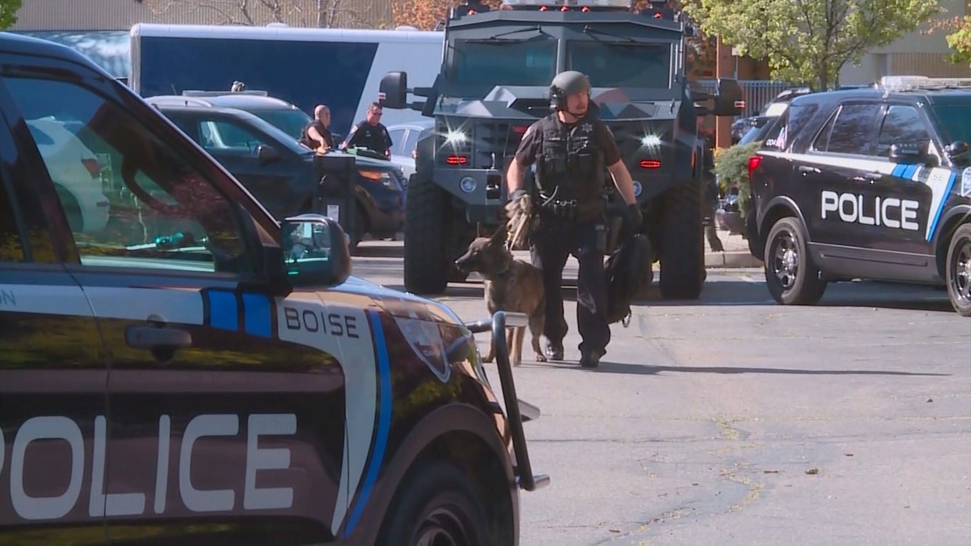 Two men face felony charges after robbery, standoff at Boise hotel ...
