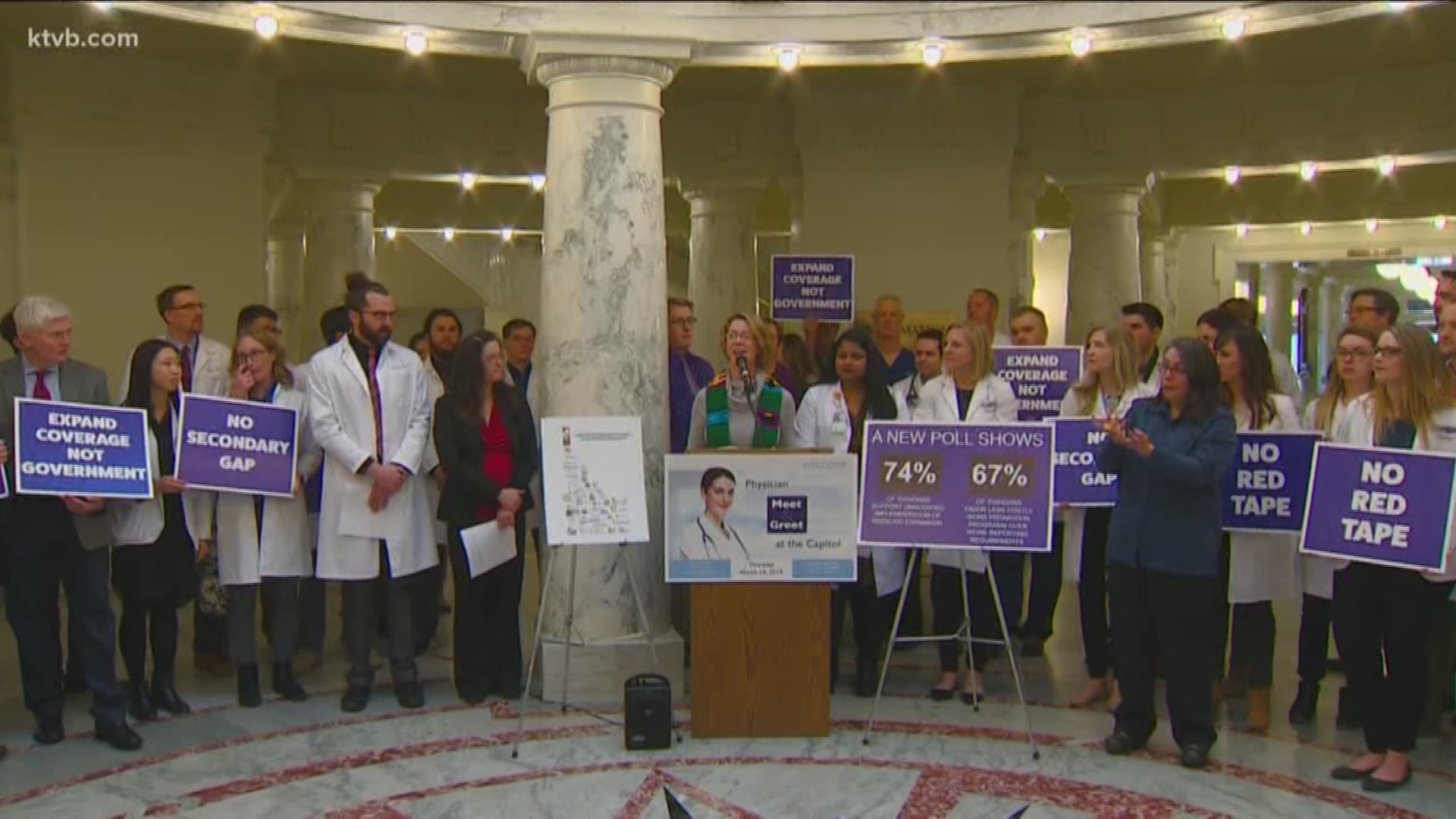 Doctors and nurses are urging lawmakers to adopt Medicaid expansion without any additional requirements.