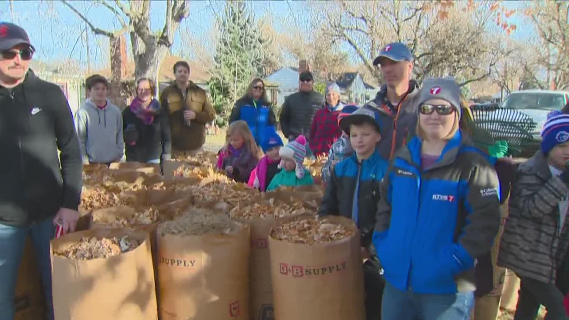 Over 7,000 volunteers came together to rake leaves around the Treasure Valley.