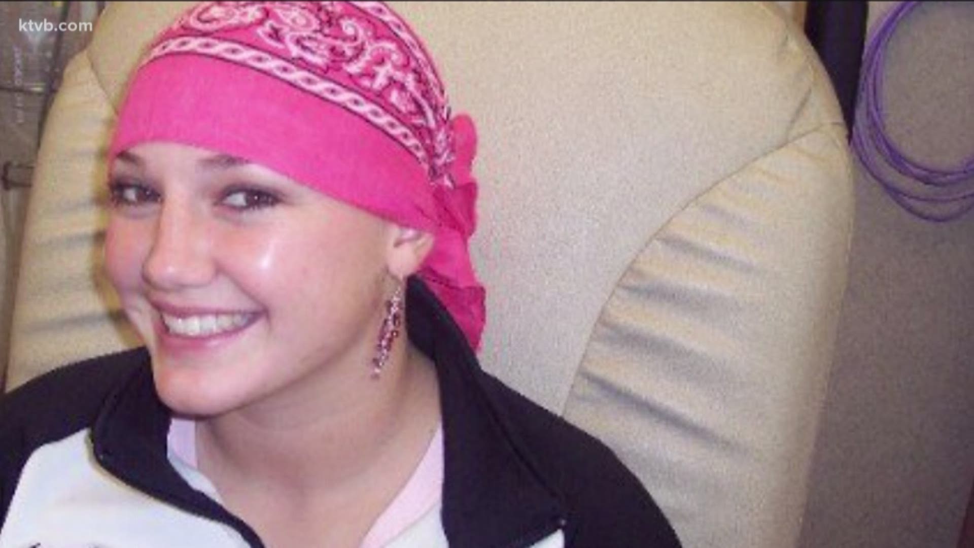 When Amy Rhoades was diagnosed with breast cancer at age 20, she found strong support from family and friends. And now she is helping others who are battling challenging medical issues. 