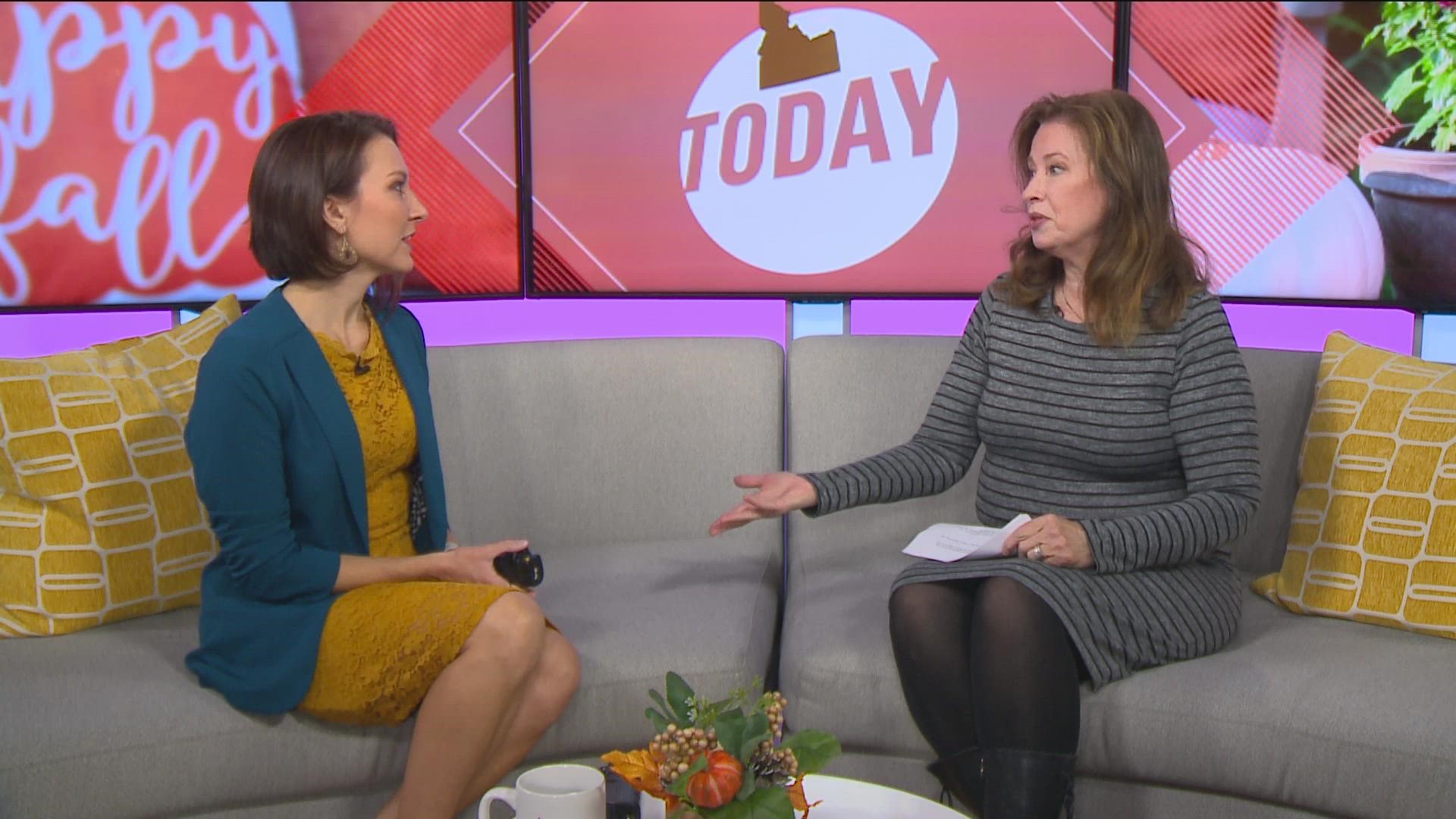 April Neale shares what to watch on TV this Thanksgiving Day!