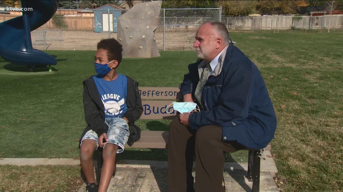 'Buddy Benches' help Boise kids signal they need a friend - Vimarsana News