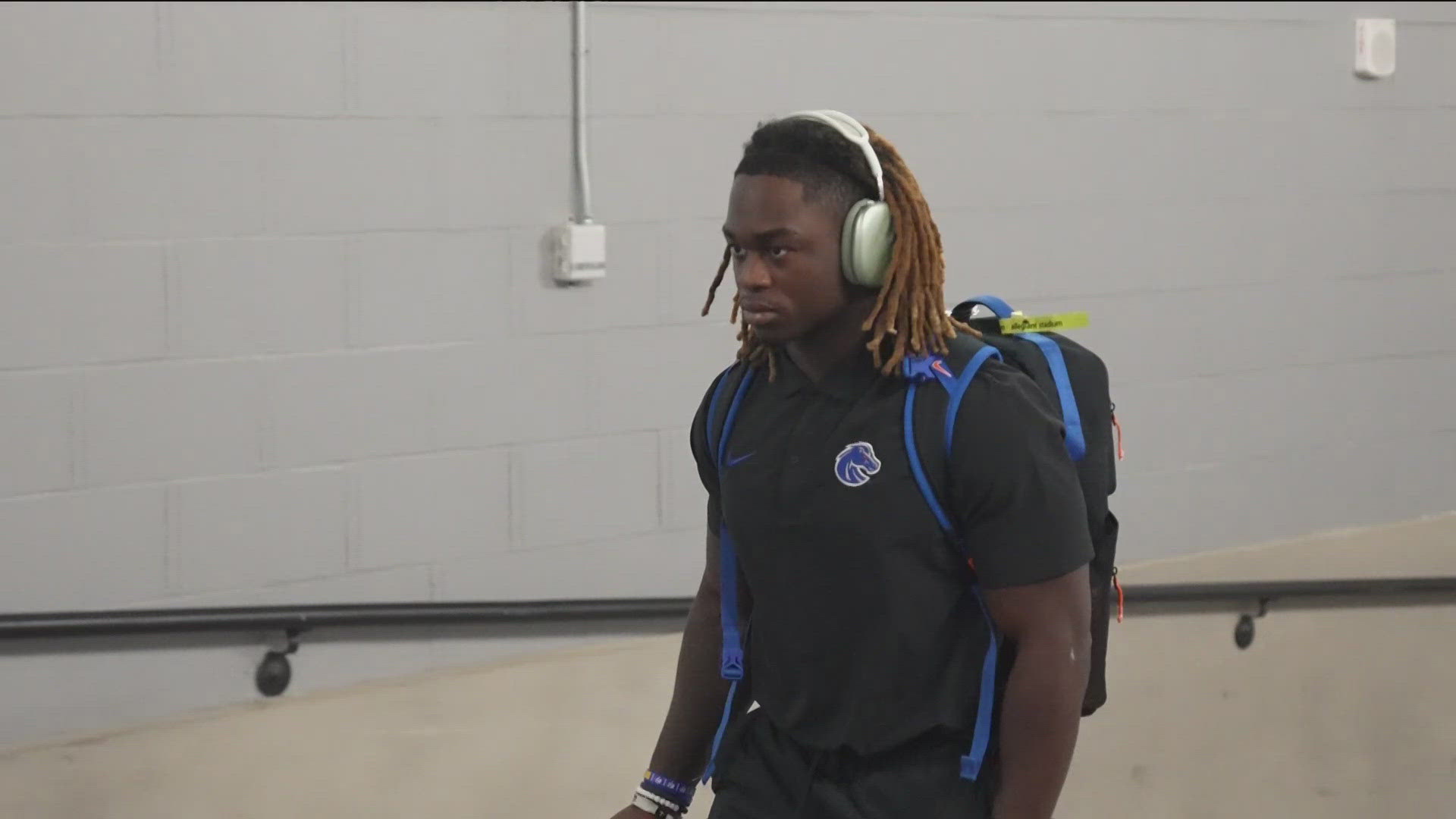 Tale of the Tape Boise State meets UNLV in clash with CFP implications