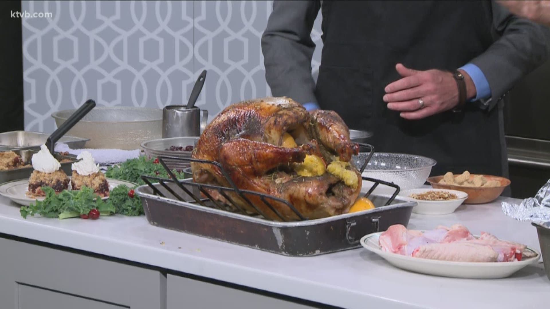 Chef Lou Aaron shows us how to prepare a delicious turkey and dessert.