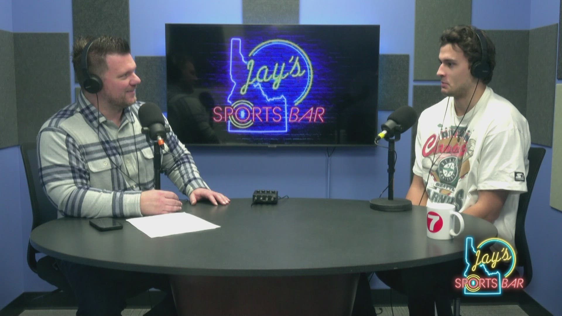 KTVB Sports Director Jay Tust goes one-on-one with Boise State's leading scorer Tyson Degenhart to discuss life and basketball on Jay's Sports Bar.