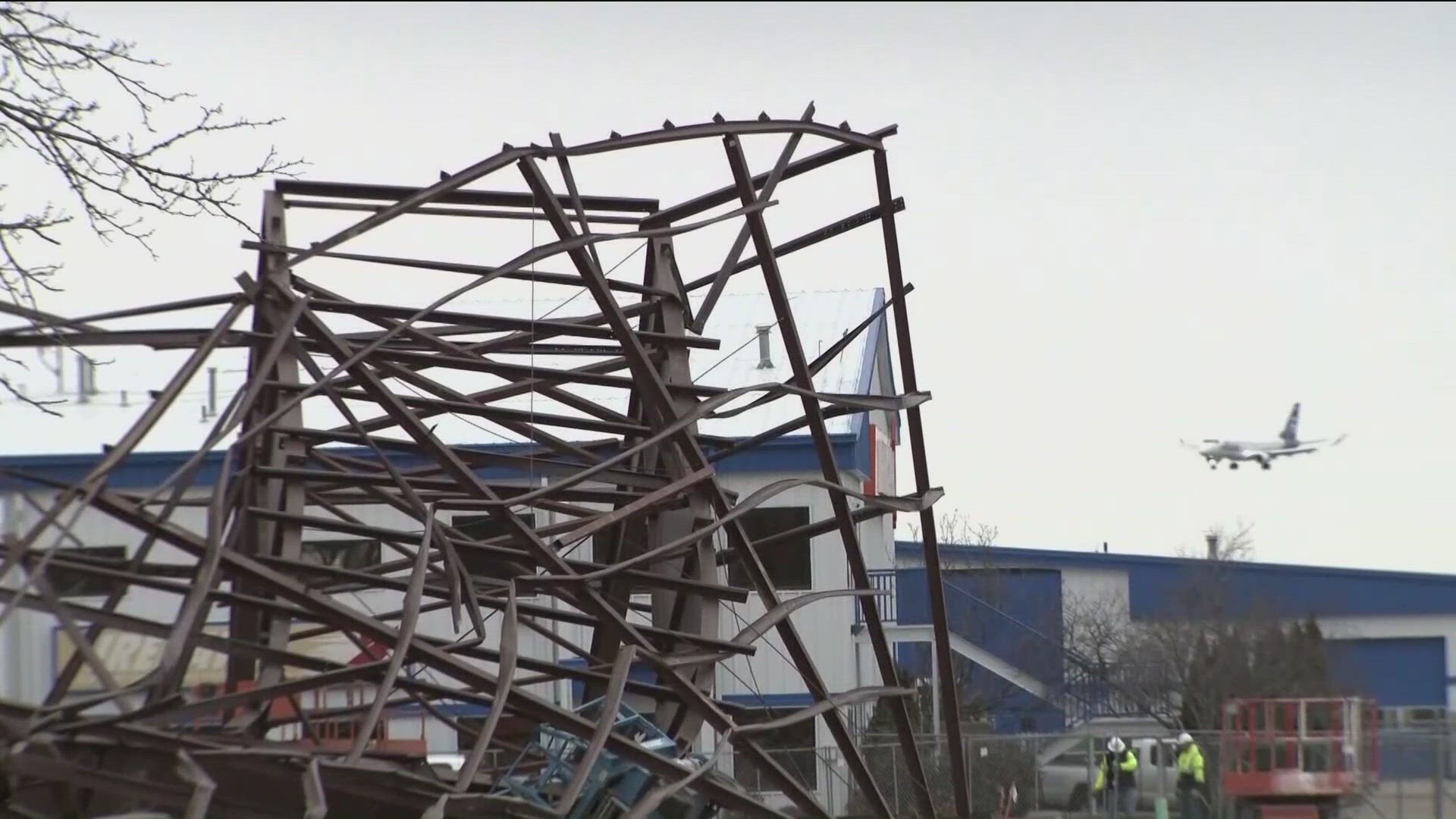 “The company’s irresponsible construction methods left the aircraft hangar’s structure extremely vulnerable,” OSHA Area Director David Kearns said.