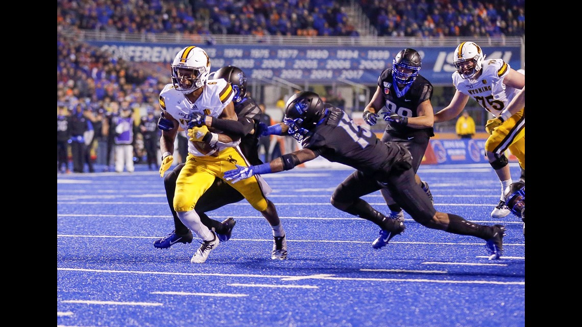 Former Wyoming Cowboys, current Denver Broncos defensive tackle basks in  touchdown glory