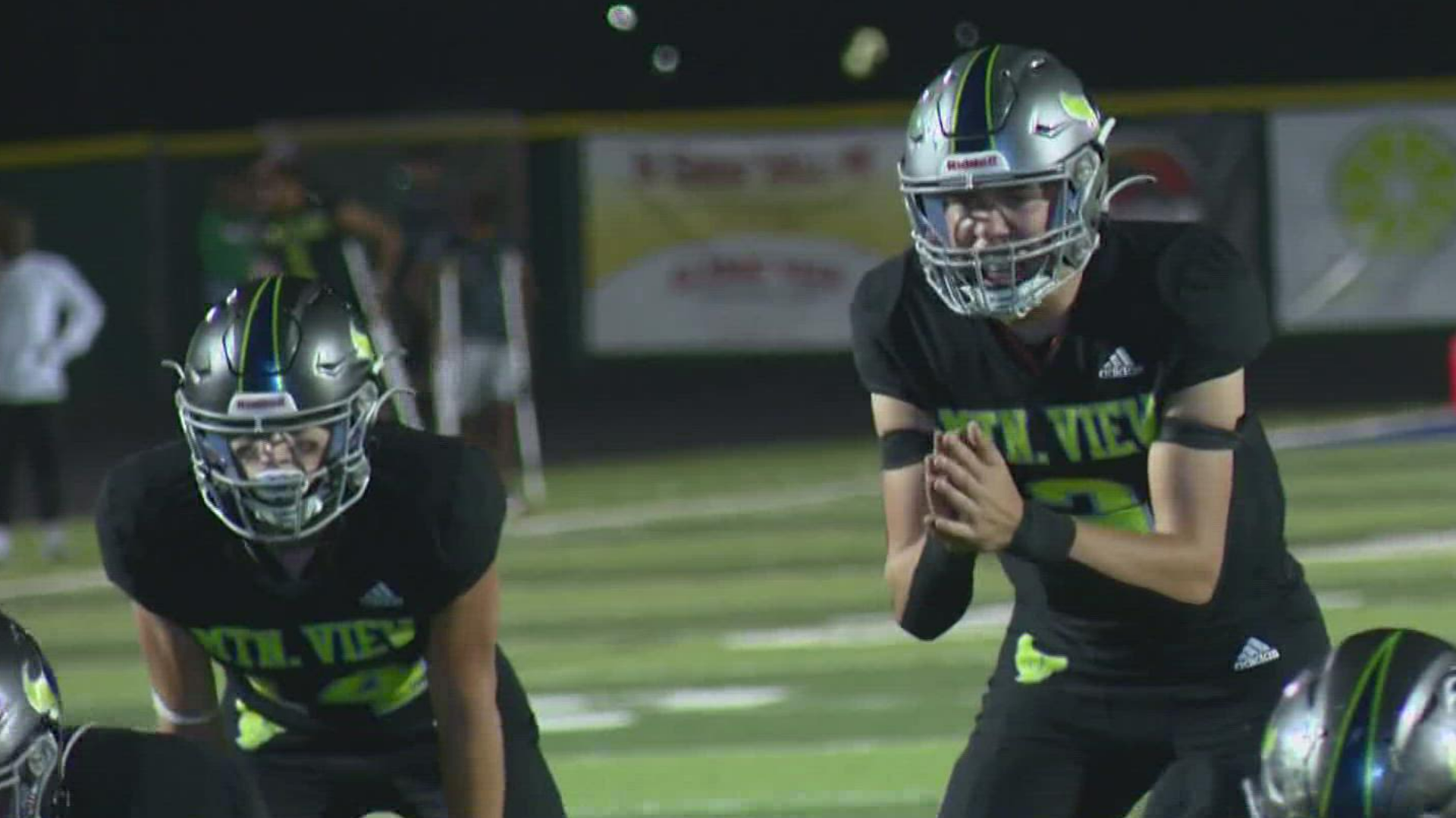 The Mountain View Mavericks (2-2) earned their second-straight win Friday night, taking down the Borah Lions (2-3) at home 37-7.