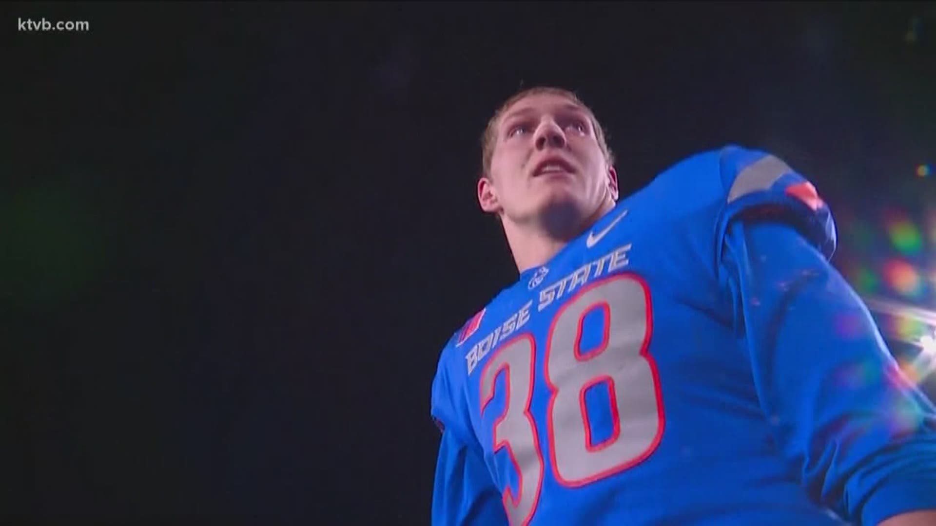 Leighton Vander Esch will be in elite company as the 2018 NFL Draft gets underway in Dallas on Thursday. The former Boise State star linebacker will be one of just 22 players in attendance at the premier selection event inside AT&T Stadium.