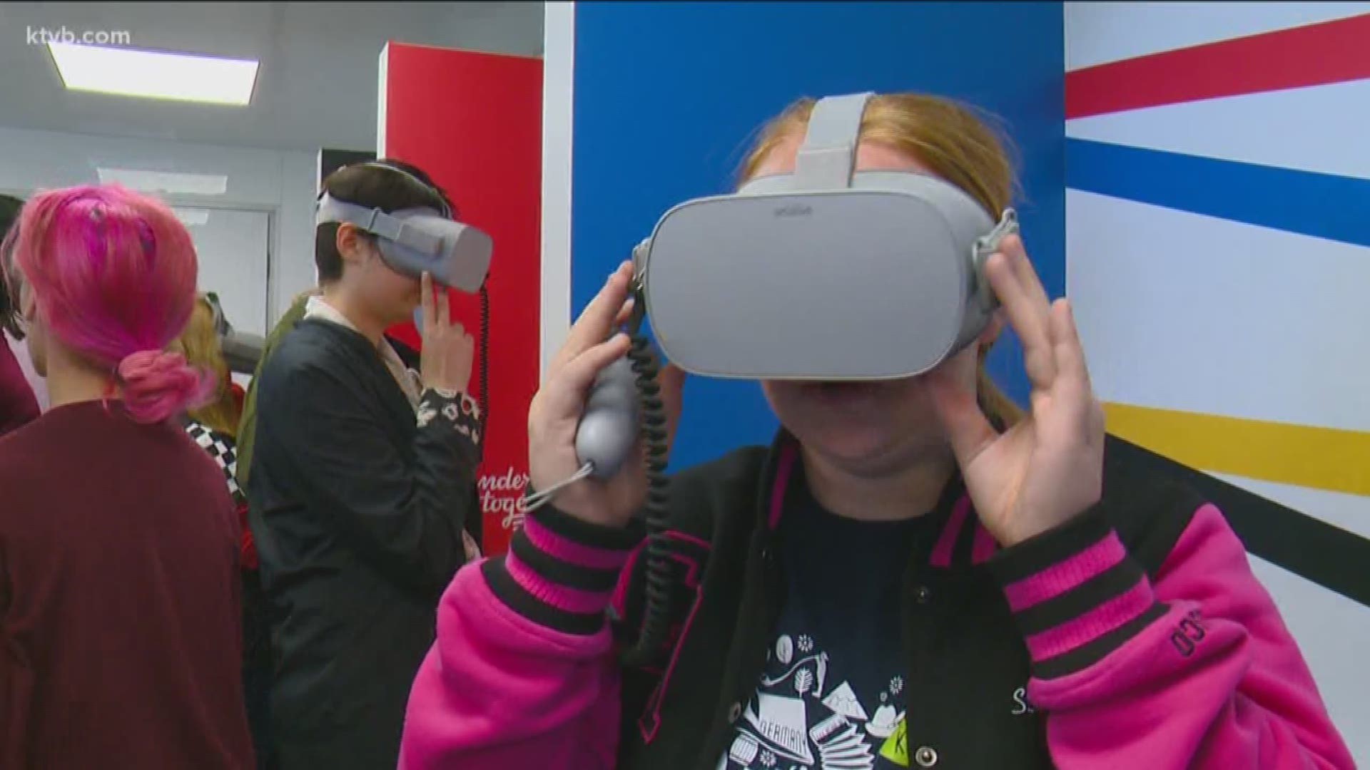 Mountain View High students used virtual reality to tour some German cities.