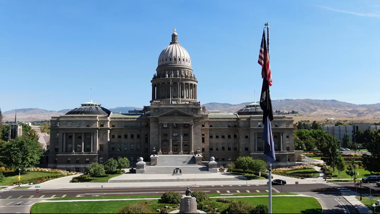 Idaho leaders OK $321 thousand in transgender-birth certificate case