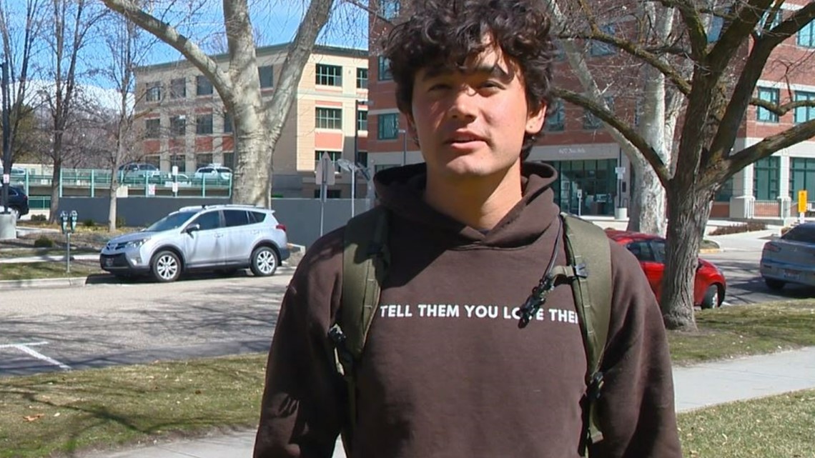 Boise School Board member responds to his tweet that criticized the governor - Vimarsana News
