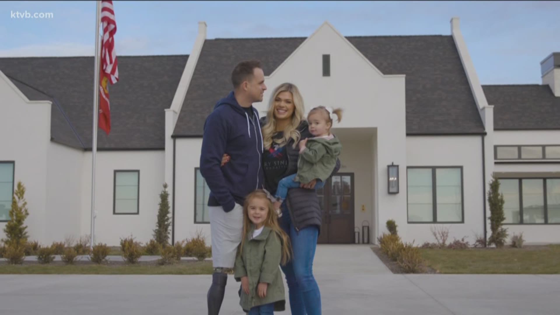 Retired Marine Jesse Cottle moves into donated adaptive house in Eagle