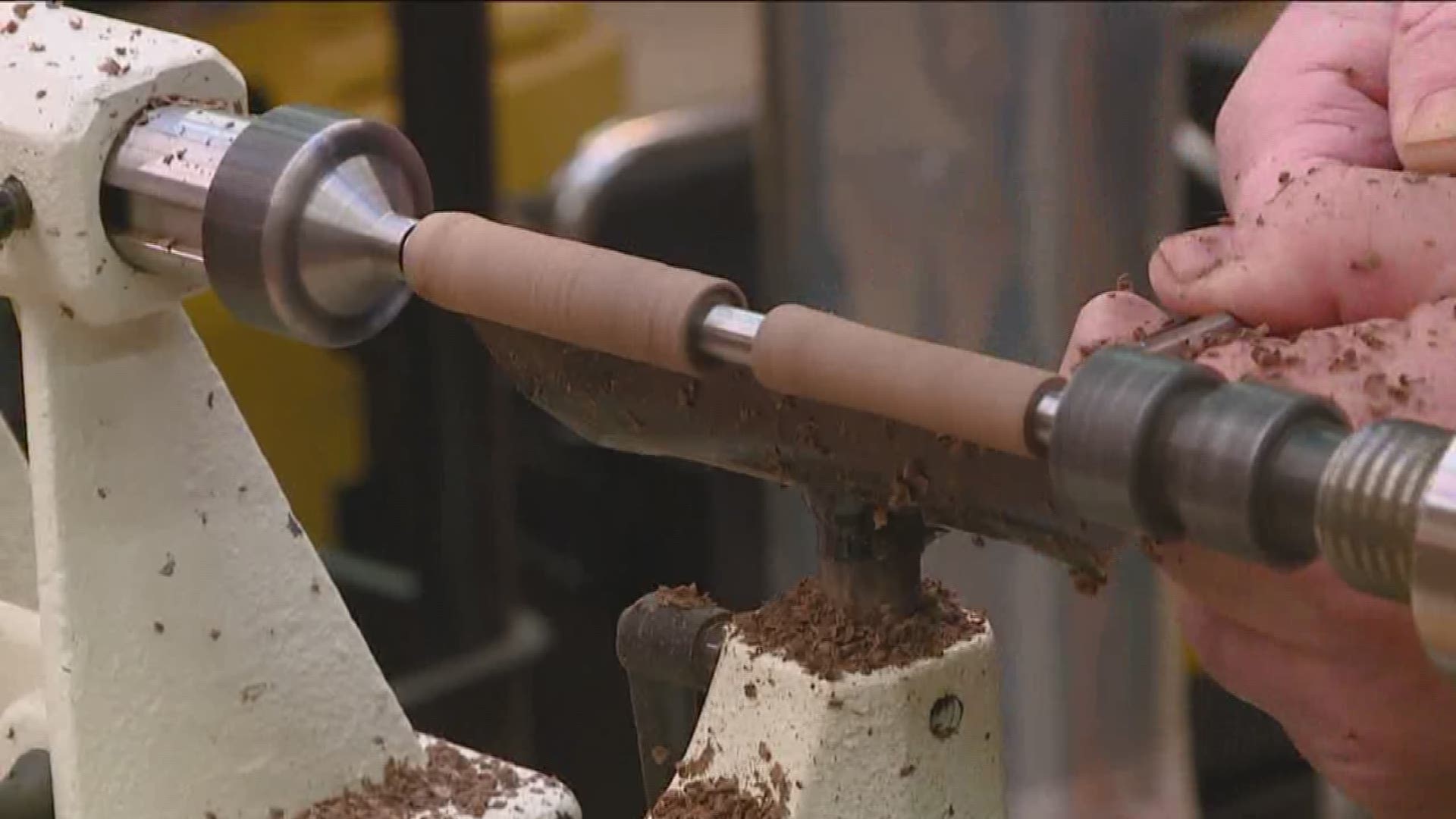 The woodworkers expect to craft over 1,400 pens and get them to American troops during the holidays.
