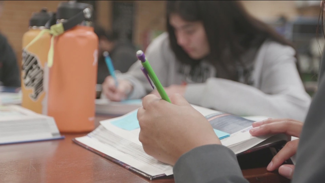 Idaho Bill to make Mandatory moment of silence in public schools advances to House floor