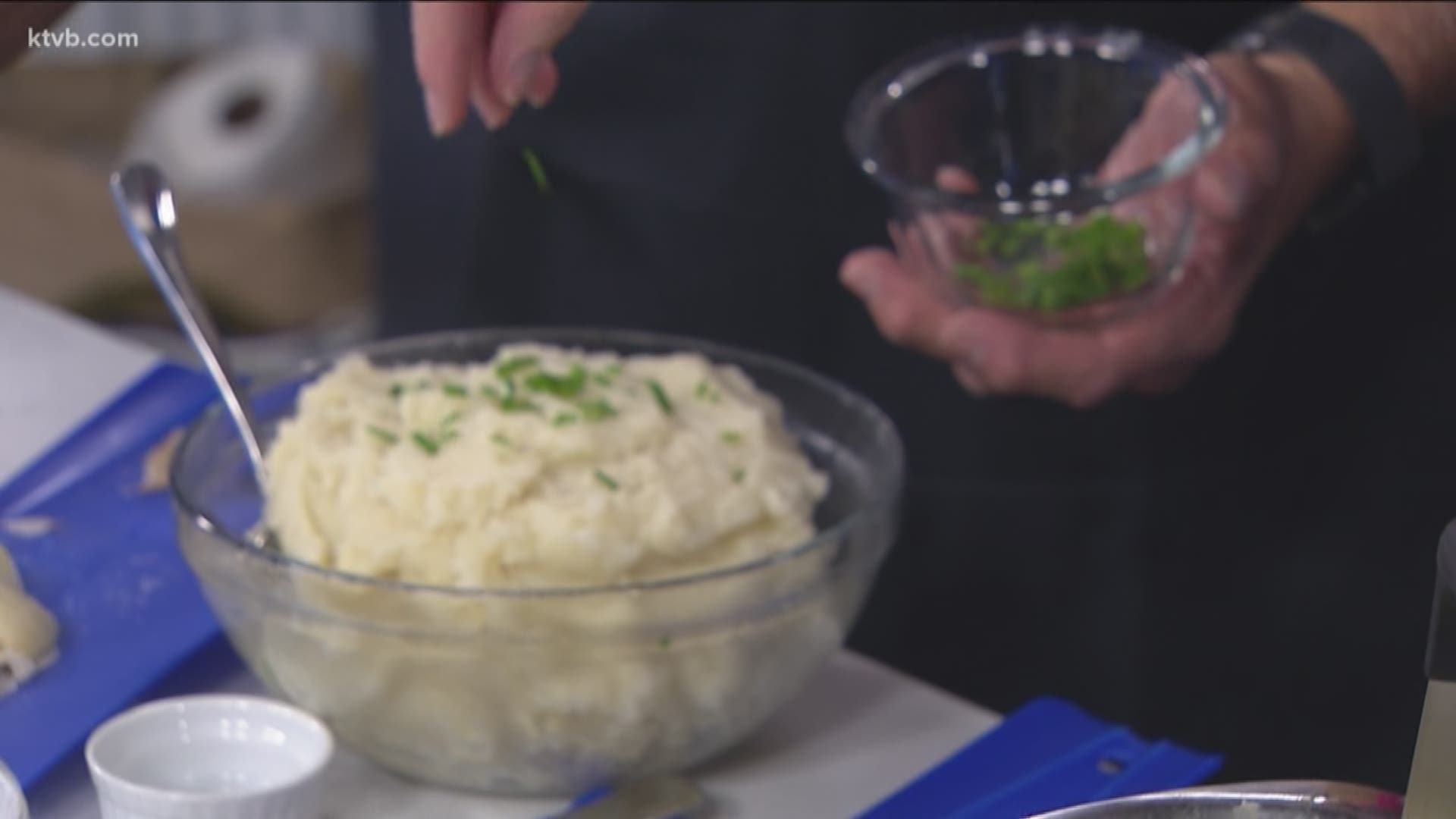 Idaho Potato Commission President Frank Muir shows us how to create tasty mashed potatoes using a secret ingredient.