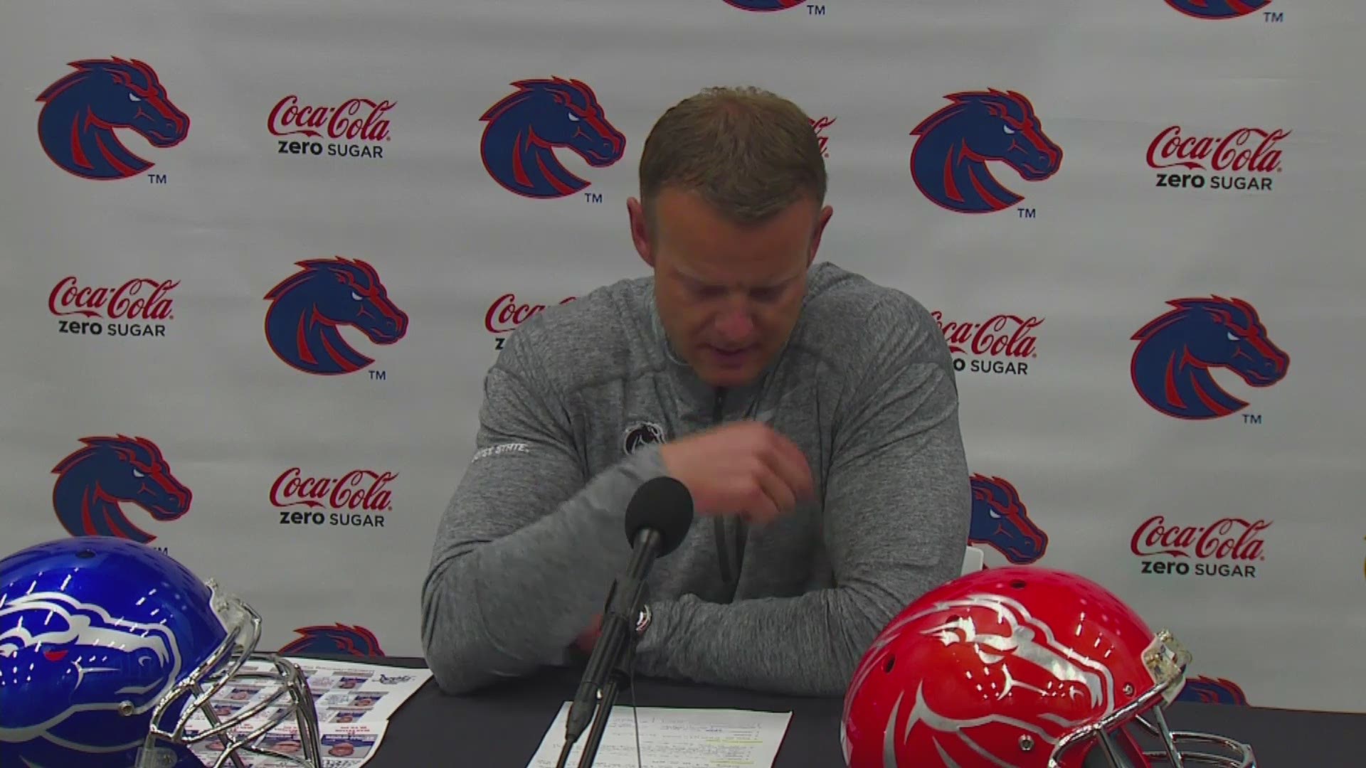 Coach Bryan Harsin previews the Broncos' top 25 matchup against Utah State on the Blue.