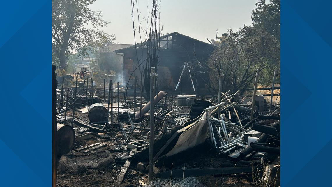 3 people in the hospital after fire burns 2 houses in Boise | ktvb.com