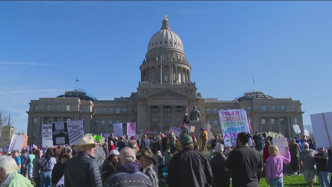 'No Kings' demonstration mobilizes across Idaho in peaceful day of protest