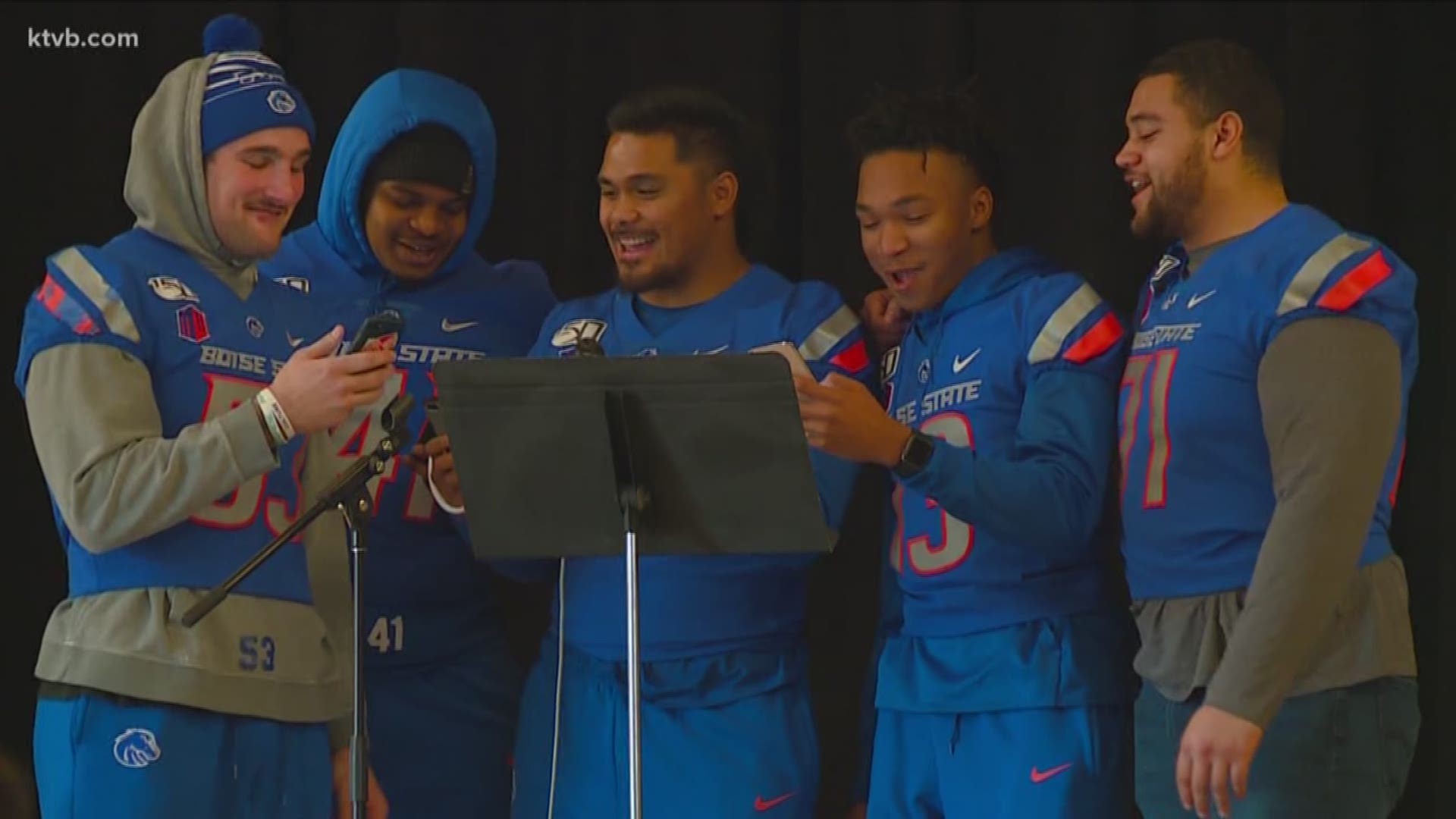 Weaver shook off an injury to wreak havoc on Utah State. Also a group of Boise State players volunteered at the Boise Rescue Mission's Thanksgiving banquet.