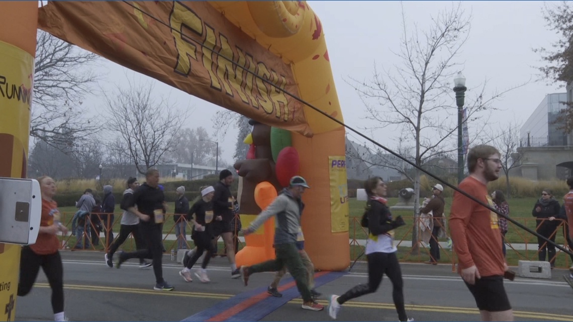Turkey Day 5K kicks off Thanksgiving with charitable mission