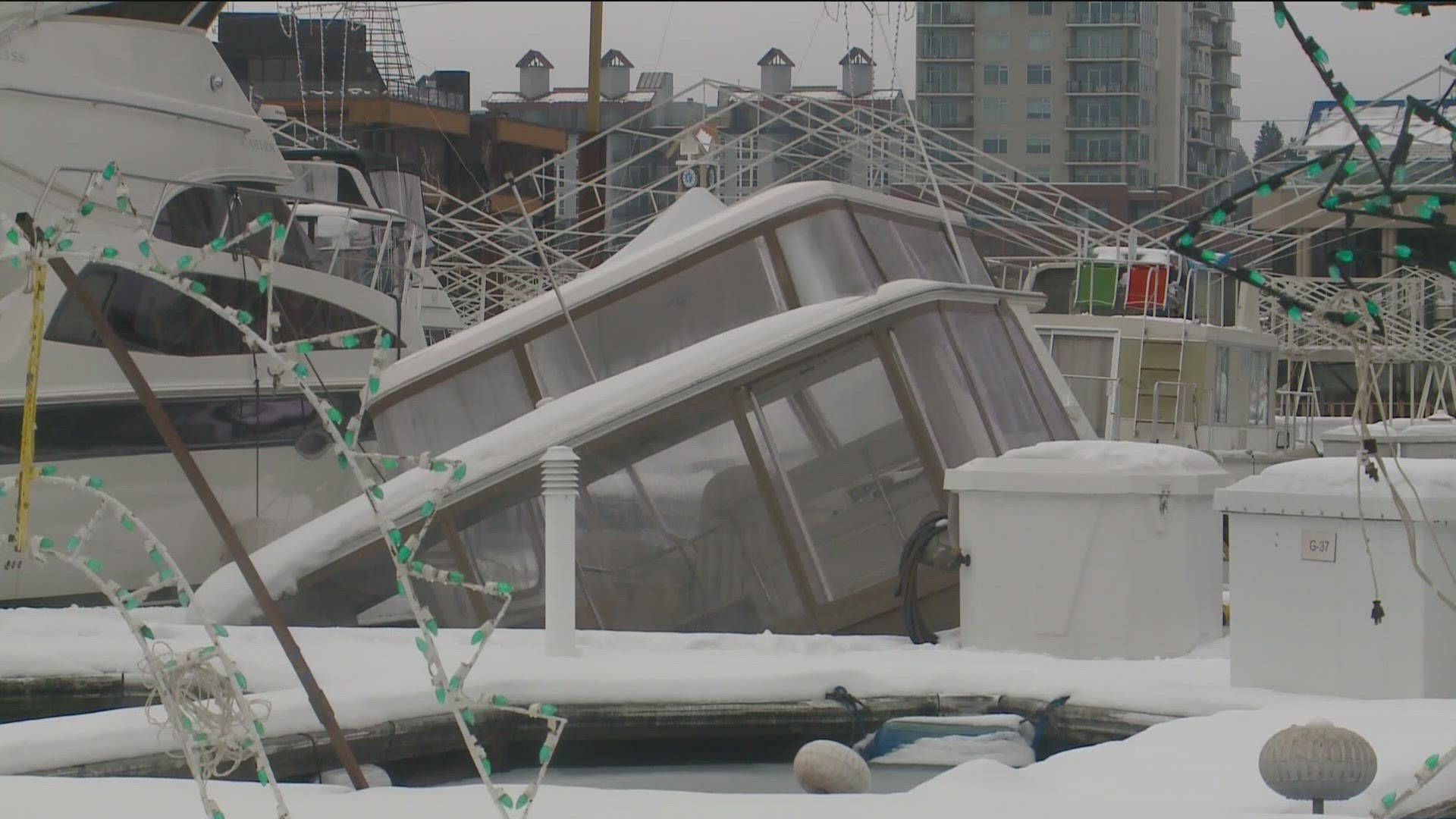Boats, seaplane sink into Lake Coeur d'Alene during winter weather