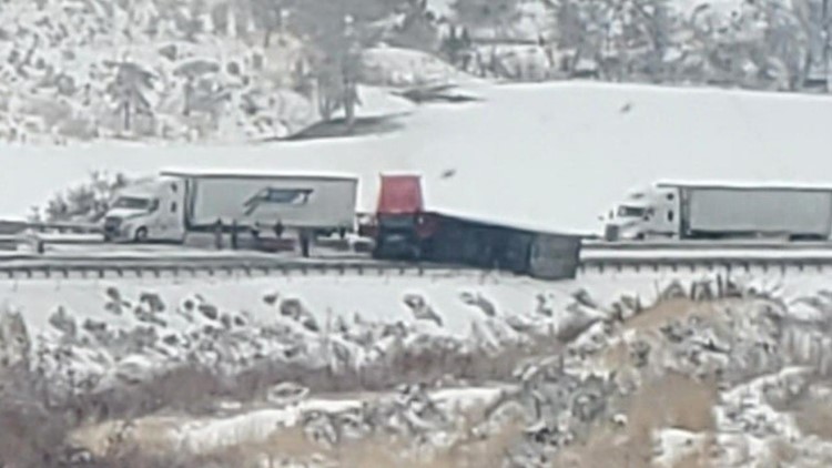 Eastbound I-84 now open after crash in Baker County caused closure