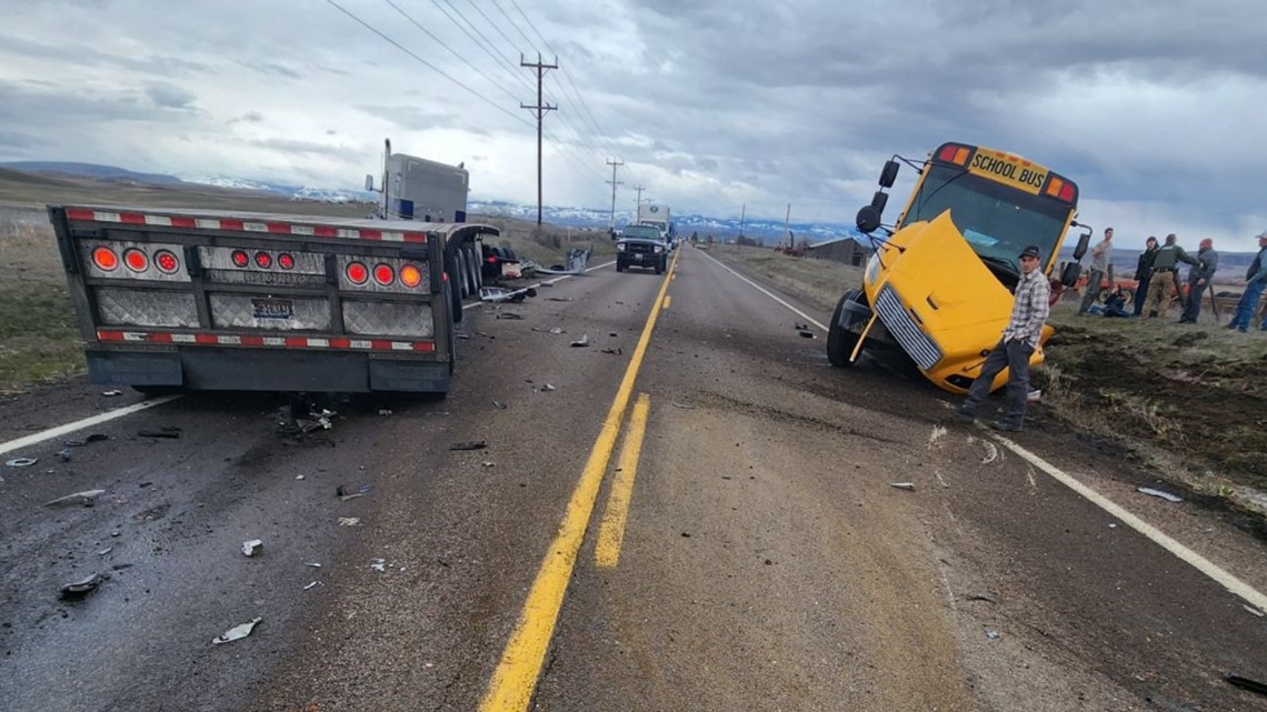 Semi-truck crashes into school bus in Washington County on Monday - Vimarsana News