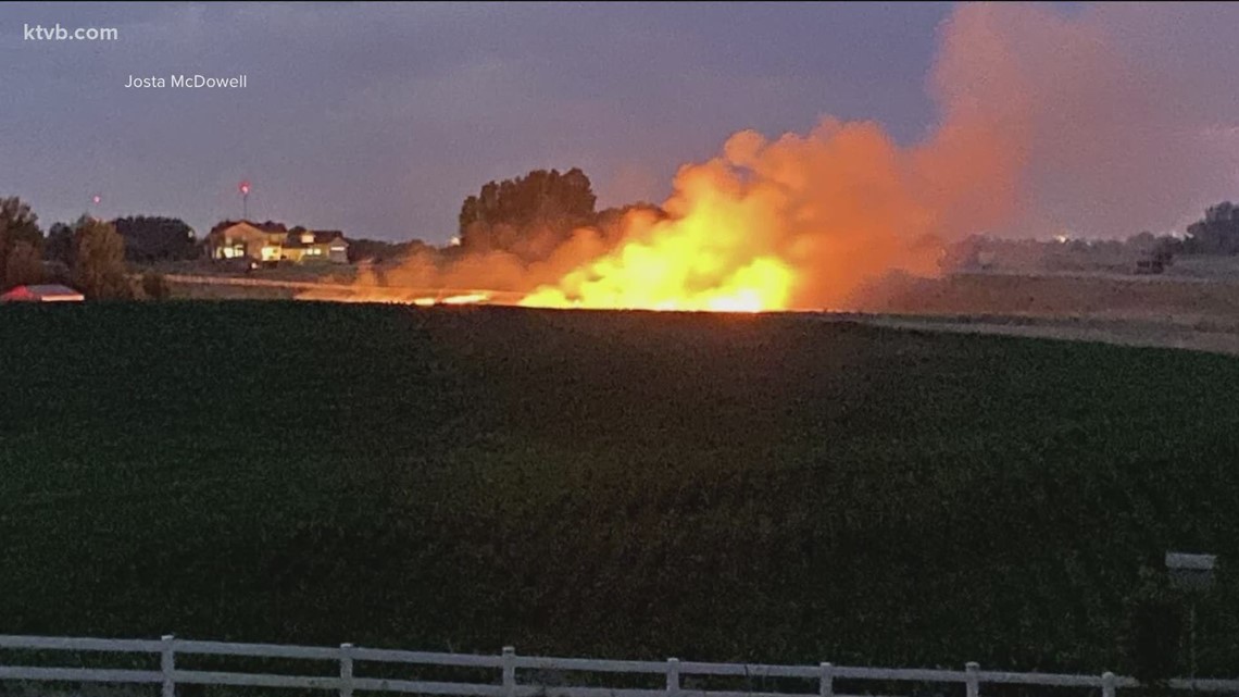 'Don't risk other people's lives and their property for fun': Families in Weiser, Star say fireworks may be to blame for fires near homes - Vimarsana News