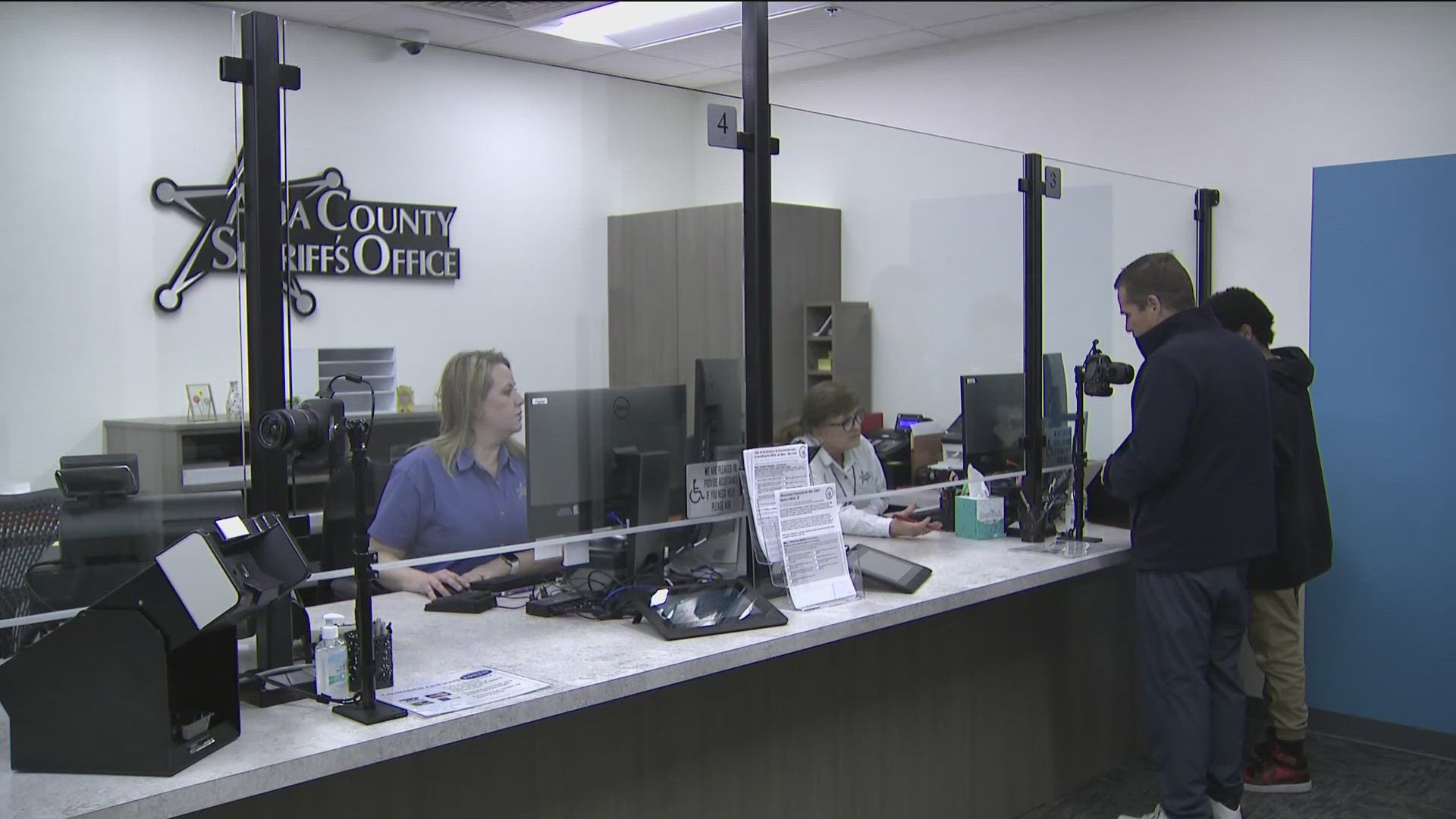 The new office opened Wednesday with a ribbon-cutting ceremony at Star City Hall. The location arrives as the deadline for Idahoans to obtain a Star Card approaches.