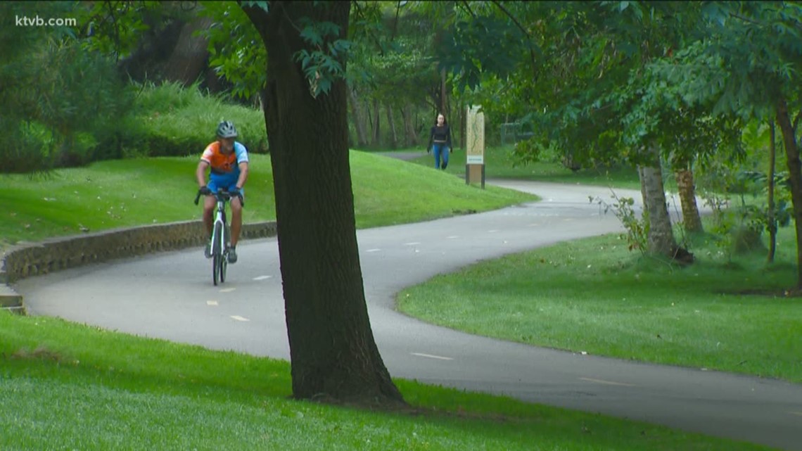 Where does the Boise Greenbelt start and end?