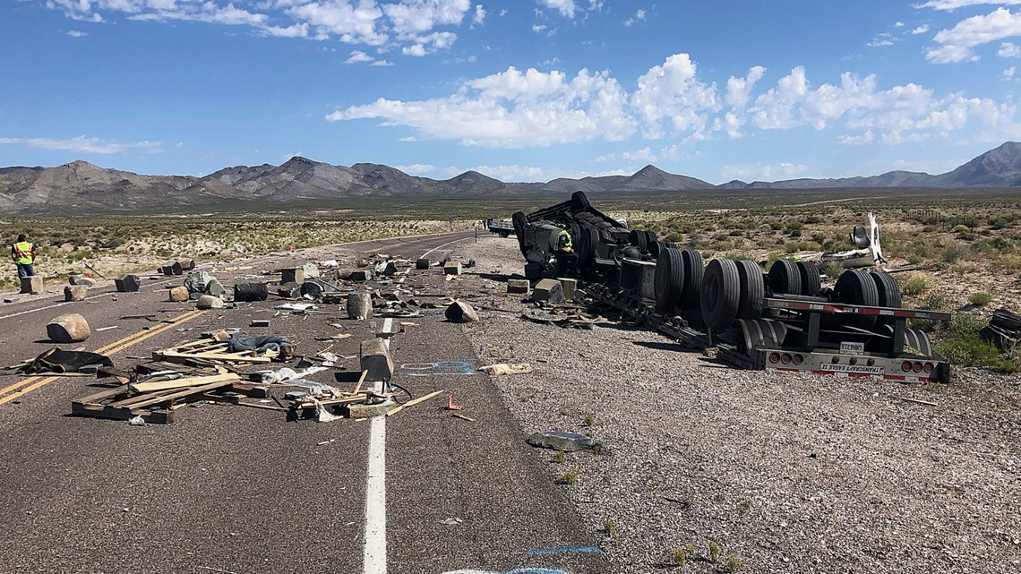 1 dead, 1 hurt in Nevada semi crash