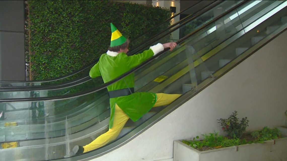 Buddy the Elf returns to Boise to spread holiday cheer