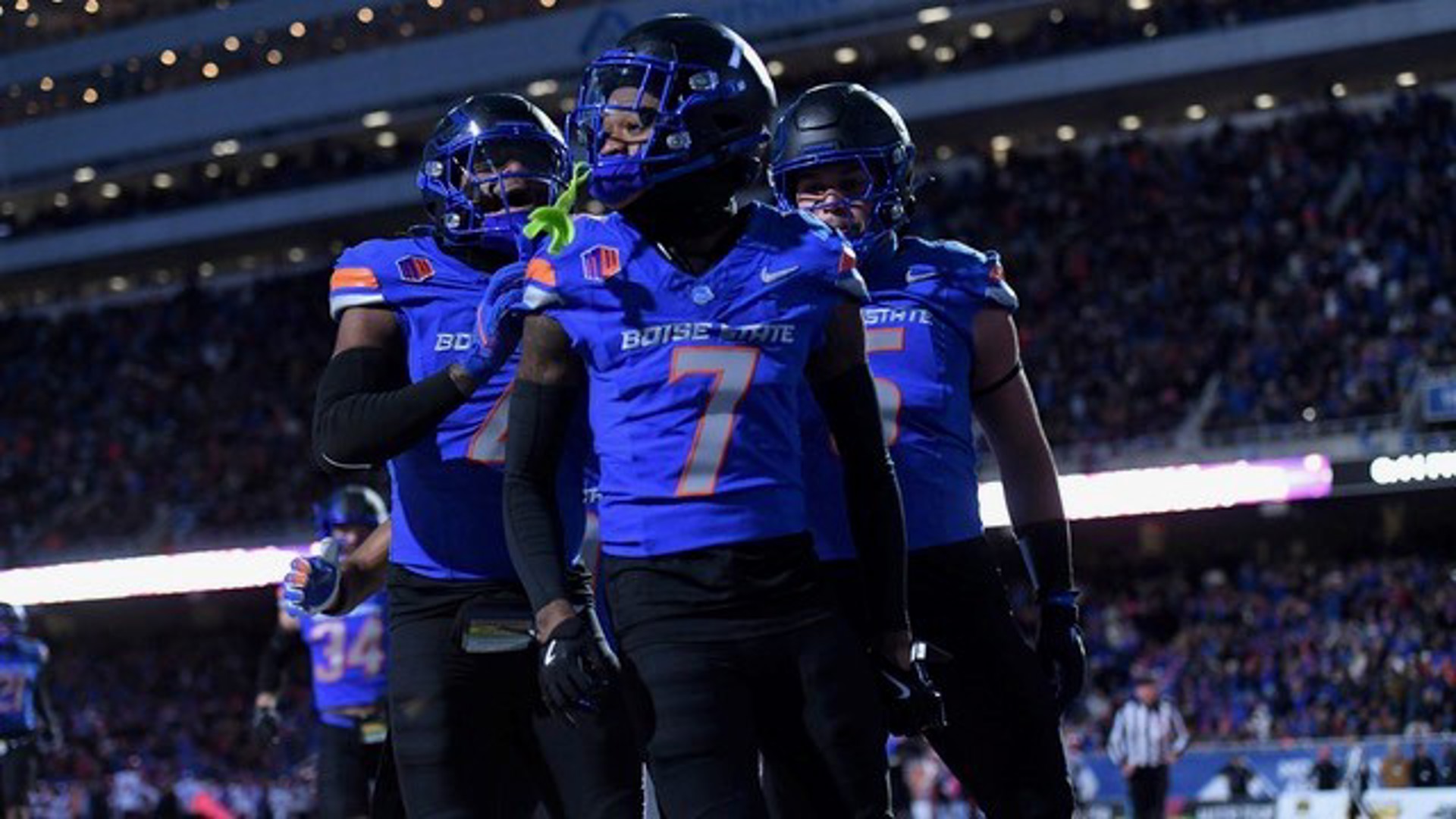 Boise State busca victoria el sábado cuando le da la bienvenida a Jeff Choate y Nevada para un enfrentamiento de Mountain West en horario estelar.